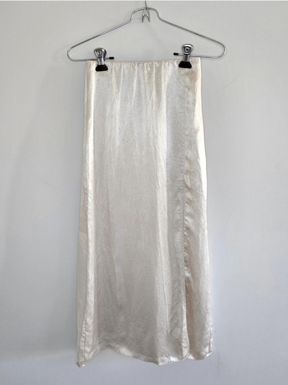 Babton champagne satin slip maxi skirt, side slit, elastic waist, 00 + new